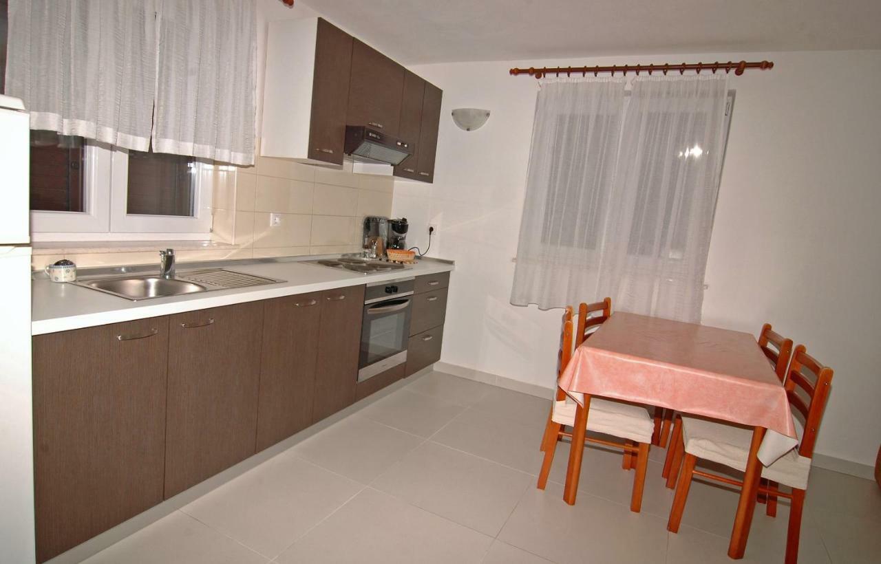 Apartment Urem Biograd Na Moru Exterior foto